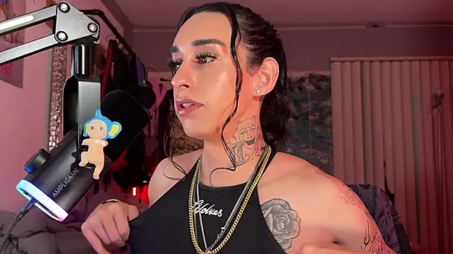 Snapshot of xoFrankie chatting on July 7, 2026, 3:31 am xoFrankie online show from July 7, 2026, 3:31 am