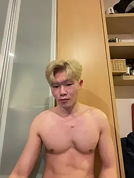 zachlee 69 online show from June 16, 2026, 9:17 pm