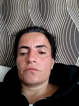 Gecenin Kralicesi online show from June 12, 2026, 4:11 am