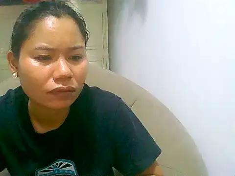Sweeetgurll online show from July 15, 2026, 6:51 am