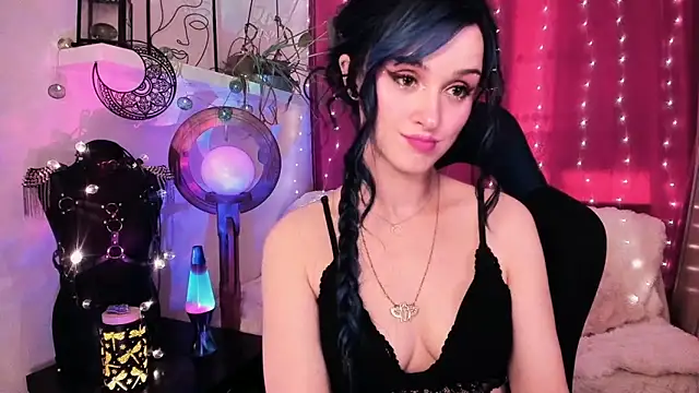 MistressJolie online show from July 7, 2026, 8:07 am