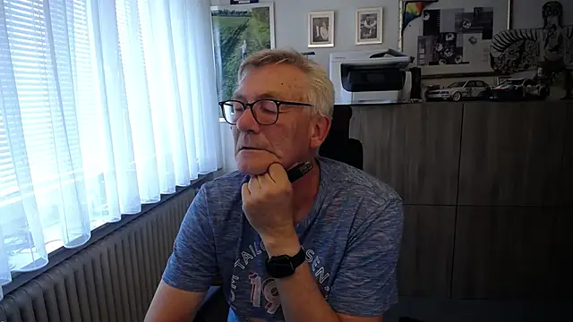 Snapshot of randyandy67 chatting on July 15, 2026, 3:50 pm randyandy67 online show from July 15, 2026, 3:50 pm
