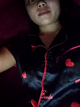 omiu-baby online show from June 24, 2026, 9:47 pm