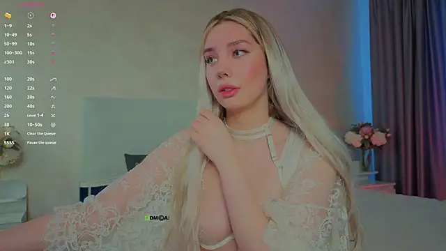  sophielov online show from June 13, 2026, 10:24 am