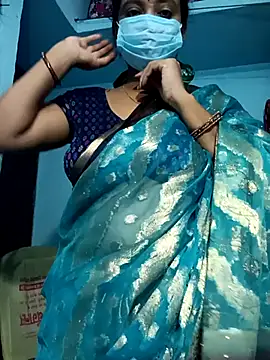 Snapshot of Mast-Haseena chatting on June 15, 2026, 11:18 pm Mast-Haseena online show from June 15, 2026, 11:18 pm