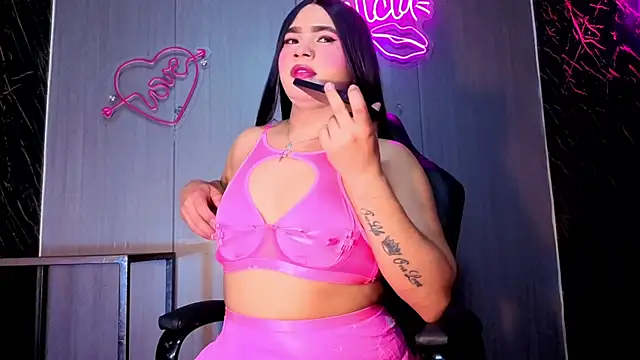 Karenn rosee online show from July 29, 2026, 3:15 am
