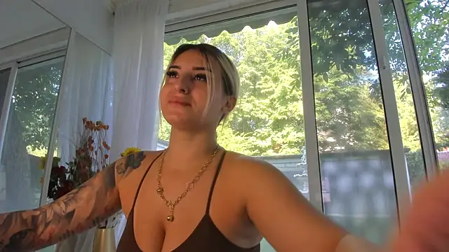 Ella Vee online show from July 8, 2026, 5:45 am