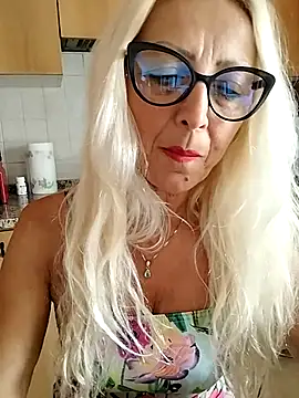  sexyBLONDE46  online show from July 4, 2026, 1:28 pm