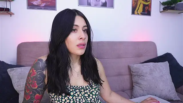 SophiieCumsx online show from June 27, 2026, 9:09 pm