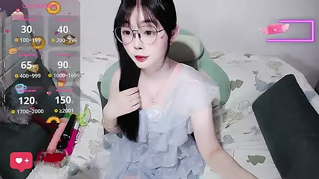 baby-yaya20 online show from July 29, 2026, 1:31 pm