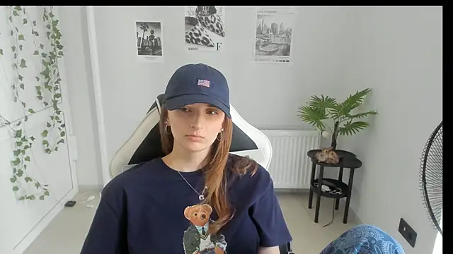 NeyliDream online show from July 26, 2026, 12:23 pm