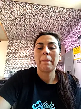 vanessa-titisM online show from May 9, 2026, 2:33 pm