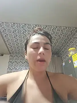 vanessa-titisM online show from June 14, 2026, 12:41 am