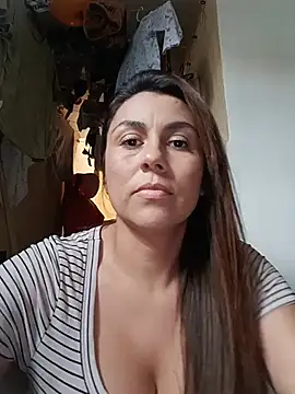 vanessa-titisM online show from July 2, 2026, 8:04 pm