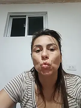 vanessa-titisM online show from July 4, 2026, 12:28 am