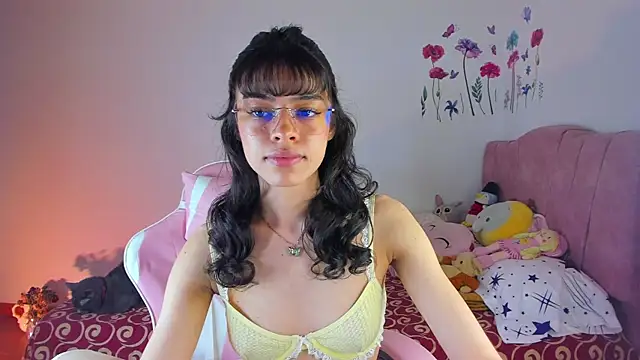 Snapshot of maddy_parker__ chatting on July 22, 2026, 1:19 am maddy parker online show from July 22, 2026, 1:19 am