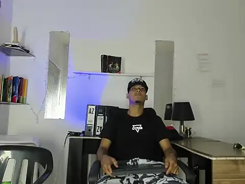xxKamadevaxx online show from May 27, 2026, 12:46 pm