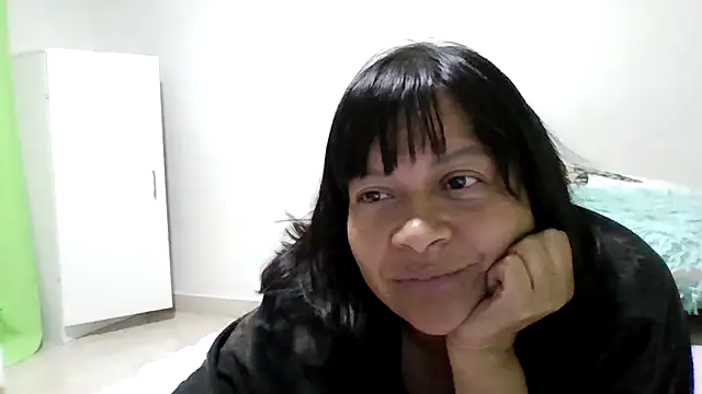 Snapshot of adri89-g chatting on July 3, 2026, 4:19 am adri89-g online show from July 3, 2026, 4:19 am