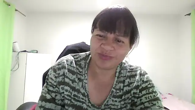 Snapshot of adri89-g chatting on July 11, 2026, 3:42 am adri89-g online show from July 11, 2026, 3:42 am