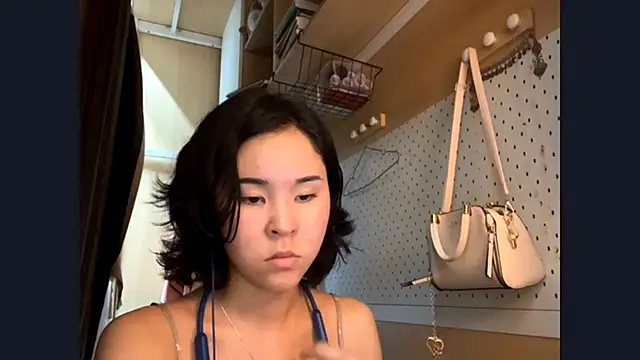 Snapshot of JennyCarpenter chatting on May 20, 2026, 7:47 am JennyCarpenter online show from May 20, 2026, 7:47 am