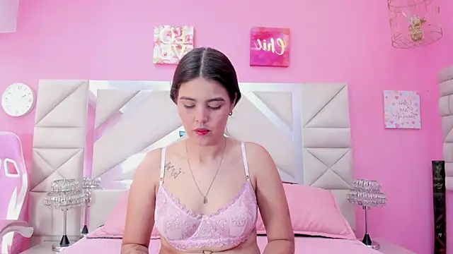 isabel 09 online show from June 12, 2026, 3:33 pm