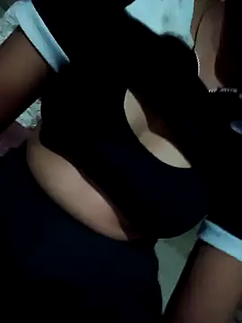 Aaisha-16 online show from May 12, 2026, 5:10 pm