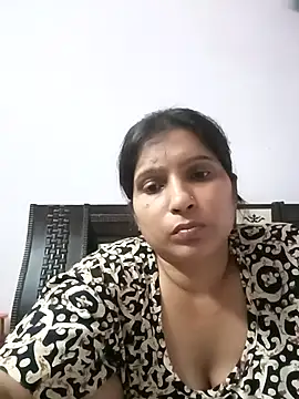 aliya-jaan71 online show from July 30, 2026, 12:31 am