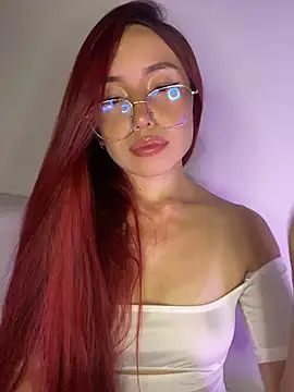 Abbi Gomez online show from August 3, 2026, 2:43 am