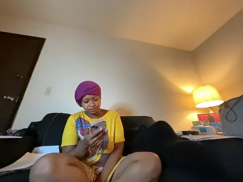GoddessFatPuss online show from July 7, 2026, 6:47 am