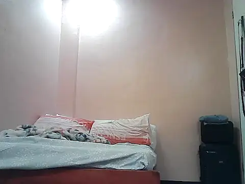 Amarrahlyn online show from June 15, 2026, 9:39 pm