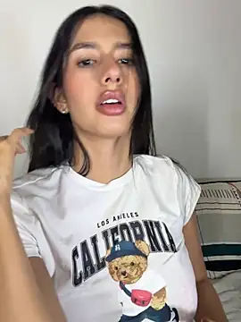 Julieta Duque online show from July 24, 2026, 3:48 am