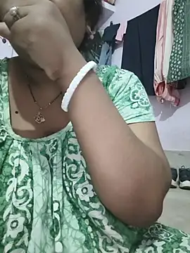 Deborbhavi222 online show from June 18, 2026, 4:22 pm