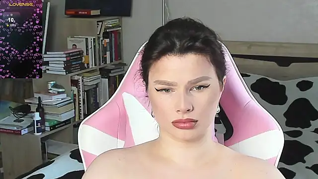 Snapshot of bbJ_one chatting on June 15, 2026, 5:09 am bbJ one online show from June 15, 2026, 5:09 am