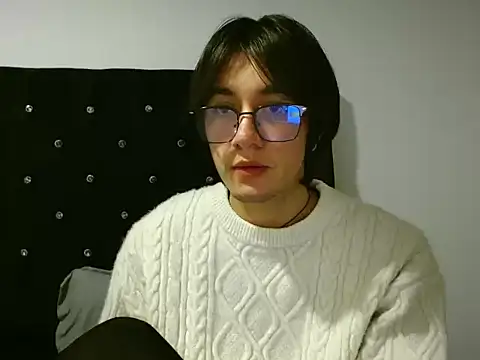 Snapshot of Matti_Mendez_ chatting on June 11, 2026, 1:49 am Matti Mendez online show from June 11, 2026, 1:49 am
