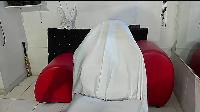 Snapshot of ValeryTatto chatting on July 13, 2026, 1:47 pm ValeryTatto online show from July 13, 2026, 1:47 pm