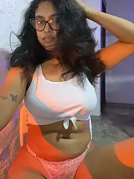 Snapshot of miiabrown18 chatting on July 12, 2026, 12:01 am miiabrown18 online show from July 12, 2026, 12:01 am