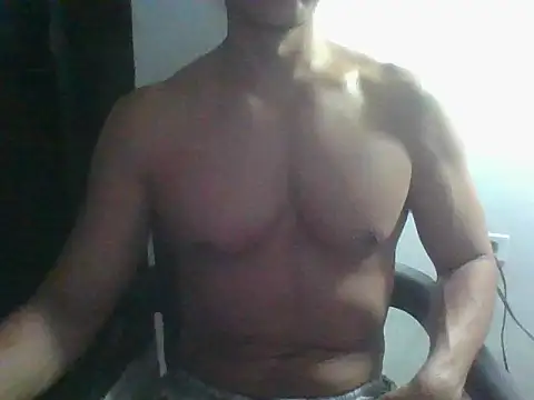 mrkingolama online show from May 3, 2026, 3:45 am