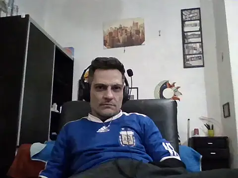 Snapshot of SexyStrp chatting on June 28, 2026, 11:38 am SexyStrp online show from June 28, 2026, 11:38 am