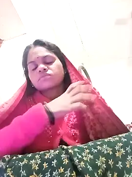 Snapshot of SHMA-77 chatting on November 18, 2025, 2:54 pm SHMA-77 online show from November 18, 2025, 2:54 pm