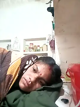 Snapshot of SHMA-77 chatting on January 10, 2026, 10:47 pm SHMA-77 online show from January 10, 2026, 10:47 pm