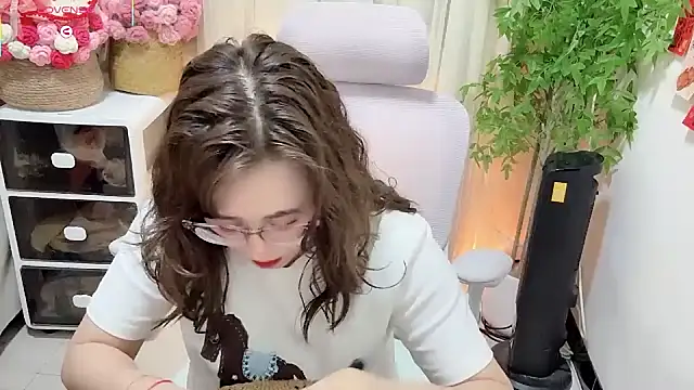 NEWONETO online show from May 17, 2026, 12:34 pm