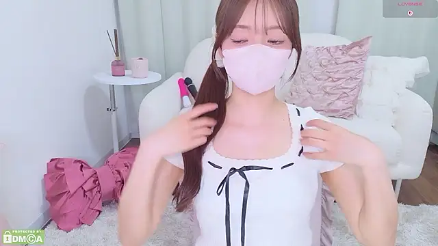Seira  nn online show from May 27, 2026, 1:19 pm