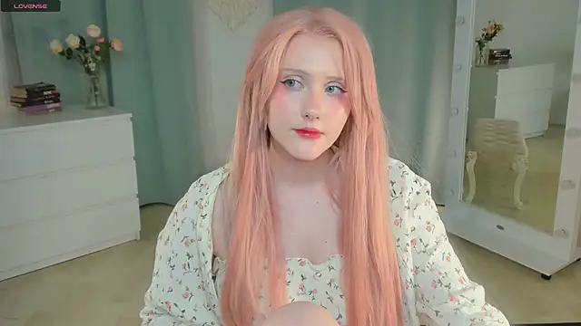 Snapshot of DelilahTaylor chatting on June 13, 2026, 10:29 pm DelilahTaylor online show from June 13, 2026, 10:29 pm