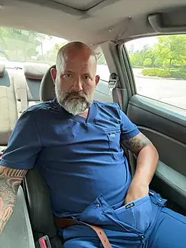 fuckadilf online show from July 8, 2026, 4:33 pm