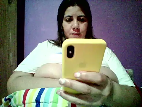Snapshot of Benditofetiche chatting on August 3, 2026, 1:16 pm Benditofetiche online show from August 3, 2026, 1:16 pm