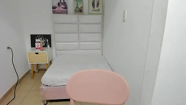 amyalvarez online show from February 15, 2026, 3:20 pm