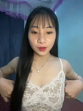 Snapshot of banlinh004 chatting on July 31, 2026, 2:38 pm banlinh004 online show from July 31, 2026, 2:38 pm