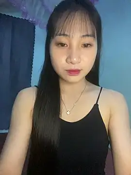 Snapshot of banlinh004 chatting on August 6, 2026, 2:41 pm banlinh004 online show from August 6, 2026, 2:41 pm