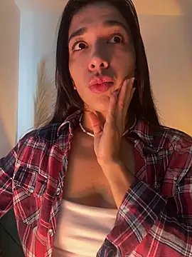 SabrinaEvanss  online show from July 6, 2026, 4:09 pm