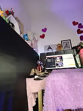 sexy butterfly 1 online show from May 19, 2026, 2:51 am